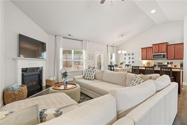 100 Camden Lake Way, Villa Rica, GA 30180
