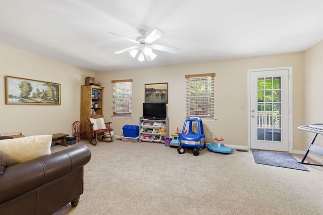 4921 Seiner Ct, Hermitage, TN 37076