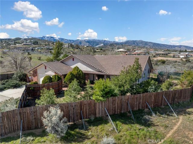8672 Sierra Vista, Phelan, CA 92371