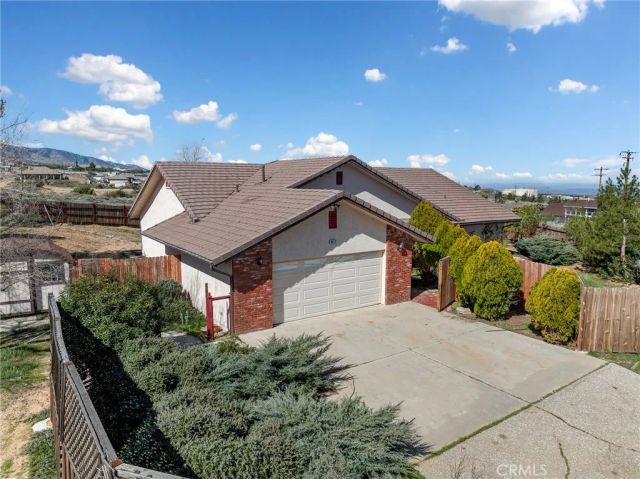 8672 Sierra Vista, Phelan, CA 92371