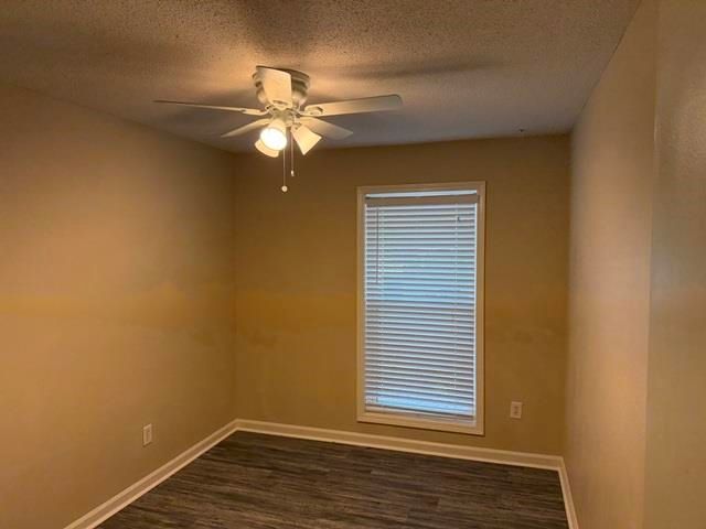 5962 RAINTREE DR, Memphis, TN 38115