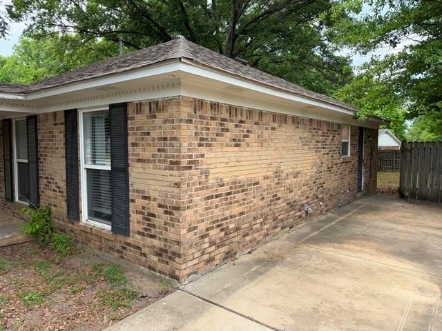 5962 RAINTREE DR, Memphis, TN 38115