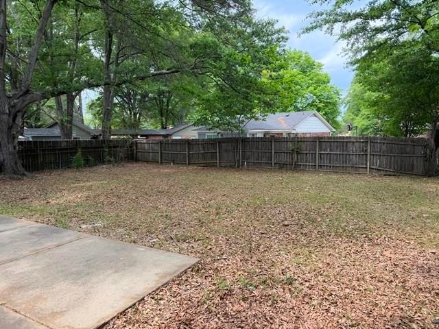 5962 RAINTREE DR, Memphis, TN 38115