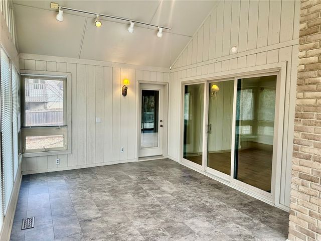 4 Lois Lane, Bella Vista, AR 72715