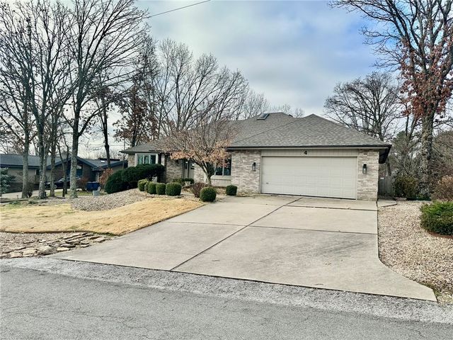4 Lois Lane, Bella Vista, AR 72715