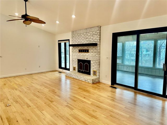 4 Lois Lane, Bella Vista, AR 72715