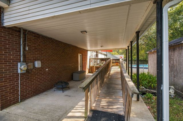 301 Carlton Pl, Goodlettsville, TN 37072