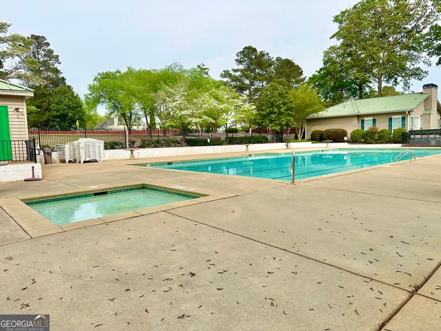 12342 Lakeside Parkway, Fayetteville, GA 30215