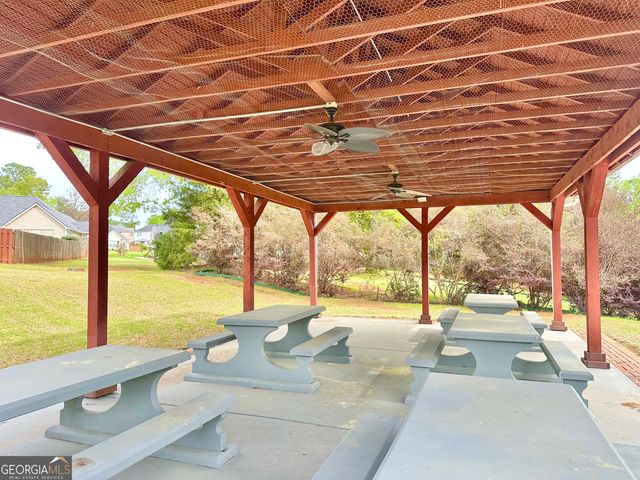 12342 Lakeside Parkway, Fayetteville, GA 30215
