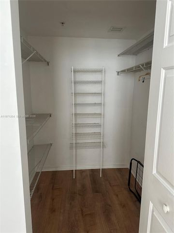 2421 NE 65th St 508, Fort Lauderdale, FL 33308