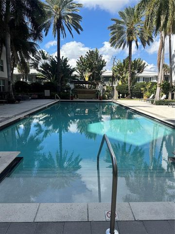 2421 NE 65th St 508, Fort Lauderdale, FL 33308