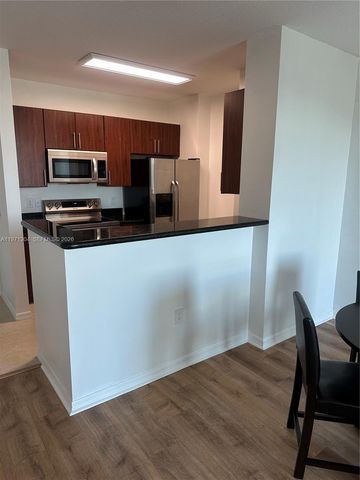 2421 NE 65th St 508, Fort Lauderdale, FL 33308