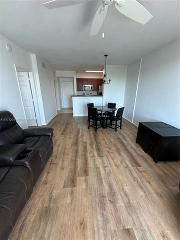 2421 NE 65th St 508, Fort Lauderdale, FL 33308