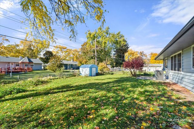 742 N Glenwood Place, Aurora, IL 60506