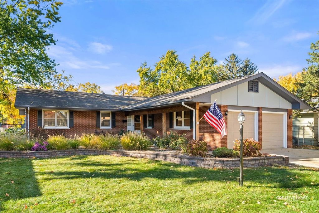 742 N Glenwood Place, Aurora, IL 60506