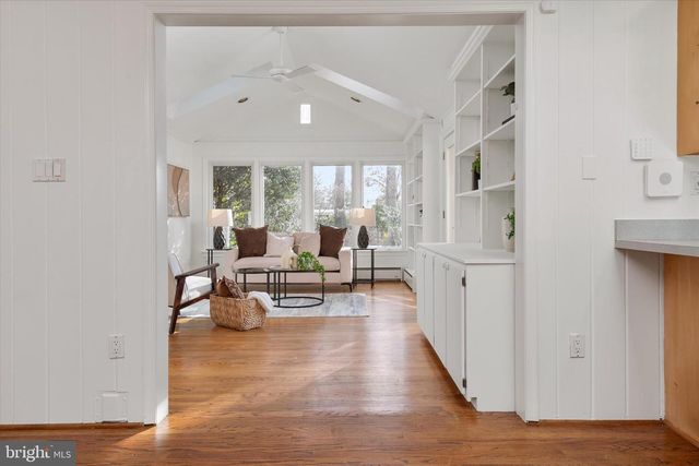 2100 HERMITAGE AVE, Silver Spring, MD 20902