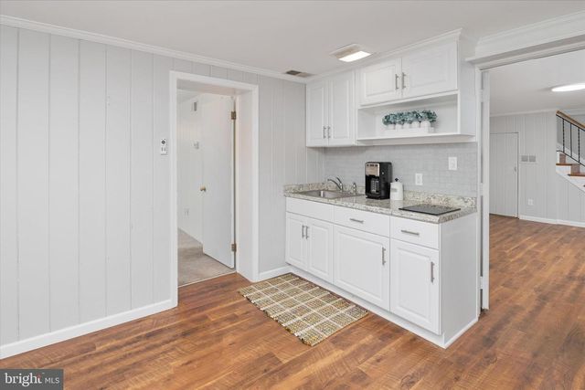 2100 HERMITAGE AVE, Silver Spring, MD 20902