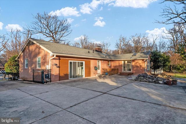 2100 HERMITAGE AVE, Silver Spring, MD 20902