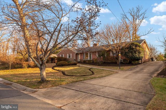 2100 HERMITAGE AVE, Silver Spring, MD 20902