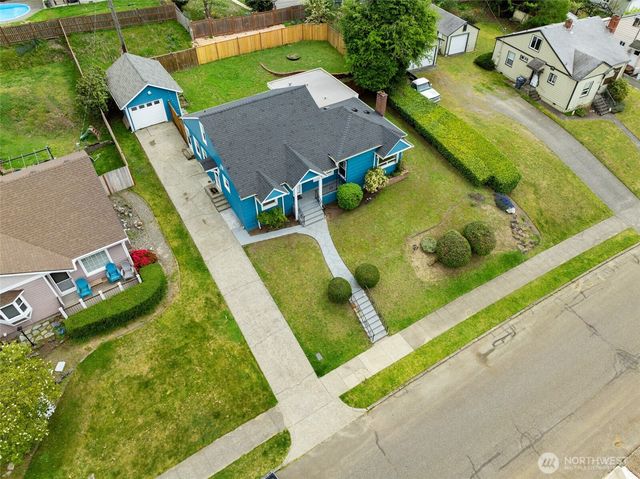 319 Contra Costa Avenue, Fircrest, WA 98466