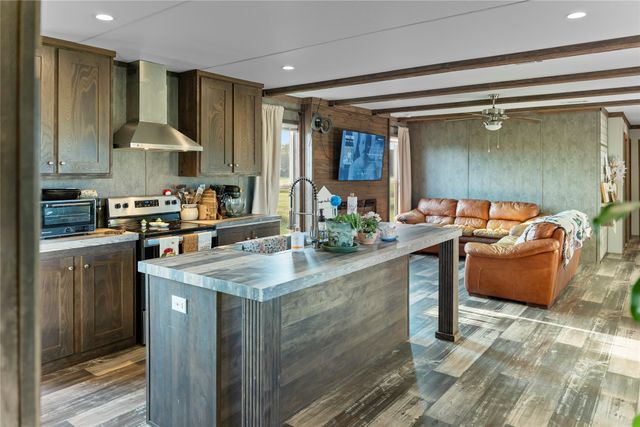 11757 County Road 2429, Kemp, TX 75143