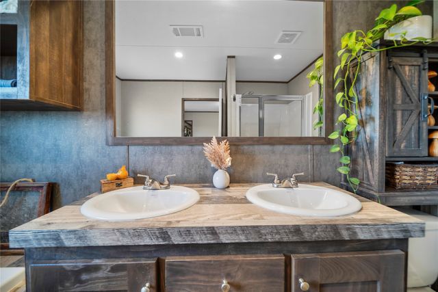 11757 County Road 2429, Kemp, TX 75143