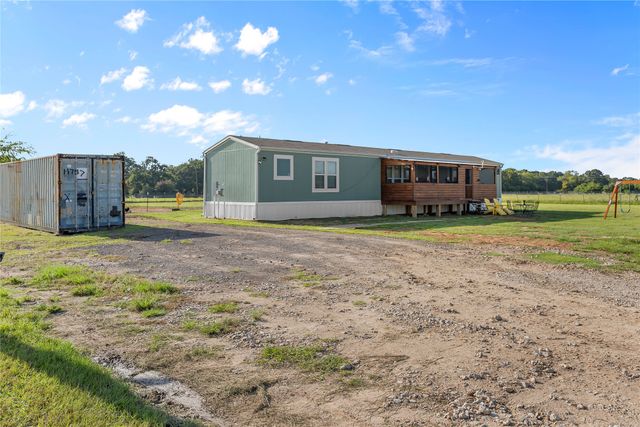 11757 County Road 2429, Kemp, TX 75143