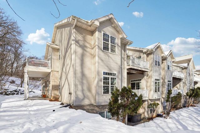 W11557 Island View Court, Lodi, WI 53555