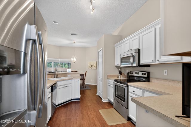 8810 TIMBERJACK Lane, Jacksonville, FL 32256