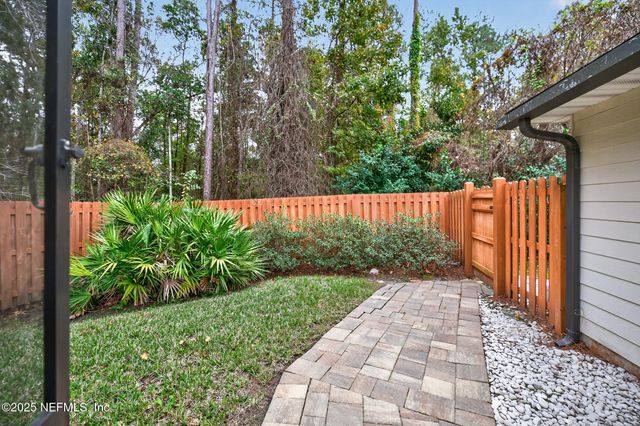 8810 TIMBERJACK Lane, Jacksonville, FL 32256