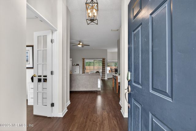 8810 TIMBERJACK Lane, Jacksonville, FL 32256