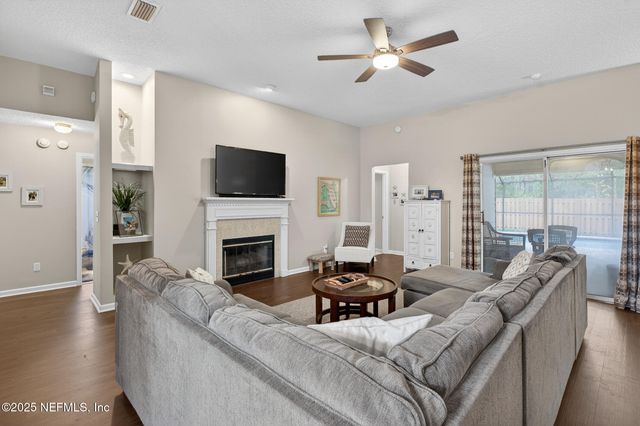 8810 TIMBERJACK Lane, Jacksonville, FL 32256