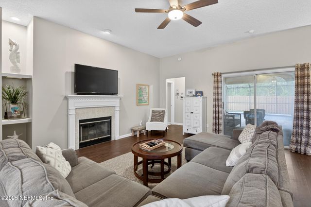 8810 TIMBERJACK Lane, Jacksonville, FL 32256