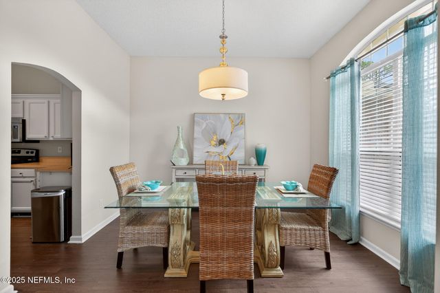 8810 TIMBERJACK Lane, Jacksonville, FL 32256