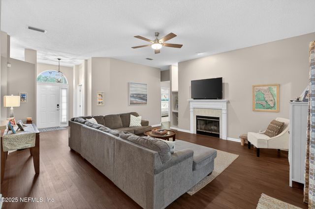 8810 TIMBERJACK Lane, Jacksonville, FL 32256