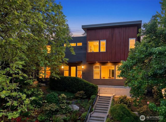 1533 38th Avenue E, Seattle, WA 98112