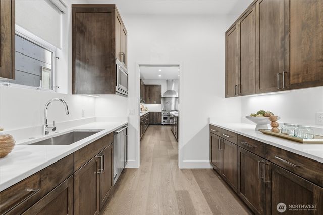 1533 38th Avenue E, Seattle, WA 98112