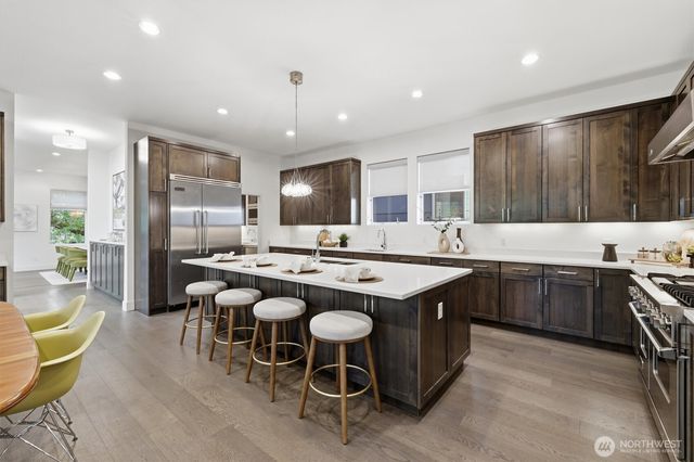 1533 38th Avenue E, Seattle, WA 98112