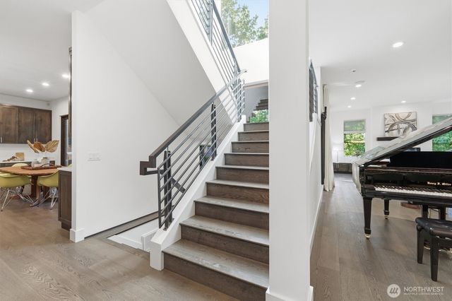 1533 38th Avenue E, Seattle, WA 98112