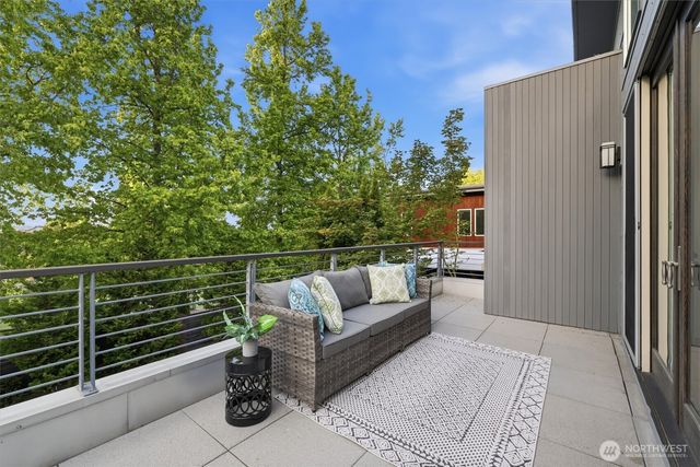 1533 38th Avenue E, Seattle, WA 98112