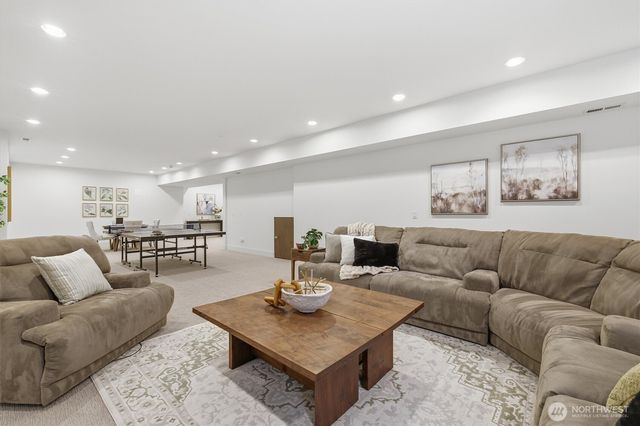 1533 38th Avenue E, Seattle, WA 98112
