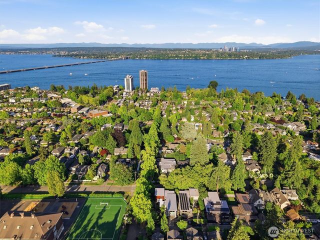 1533 38th Avenue E, Seattle, WA 98112