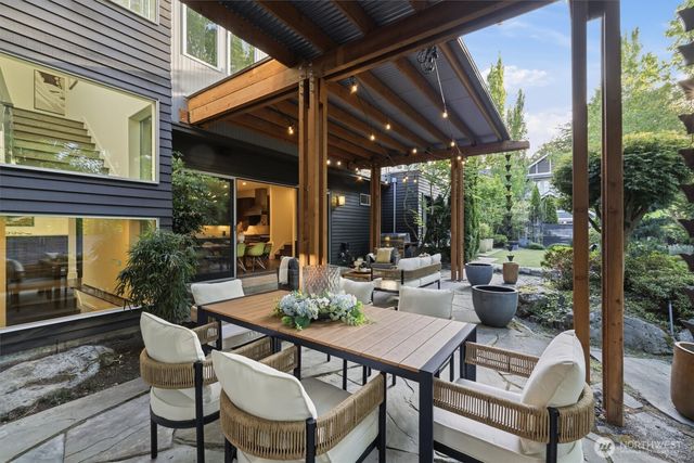 1533 38th Avenue E, Seattle, WA 98112