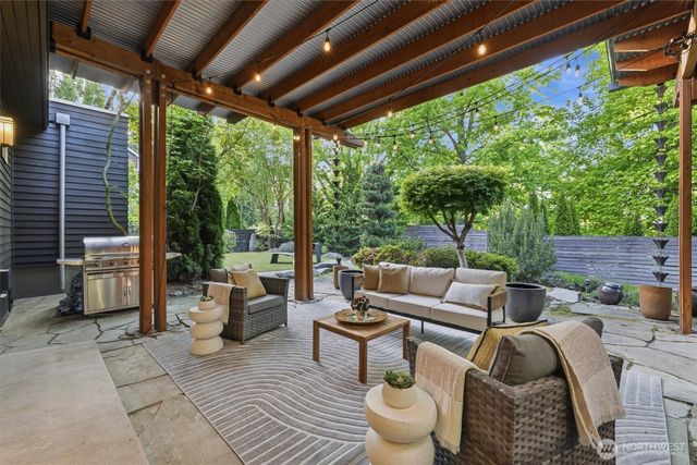 1533 38th Avenue E, Seattle, WA 98112