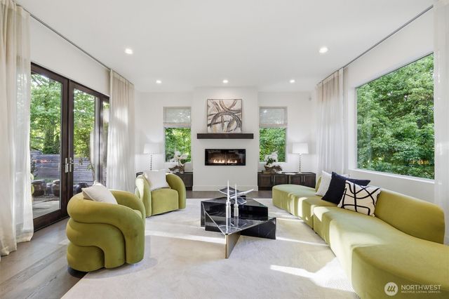 1533 38th Avenue E, Seattle, WA 98112