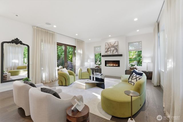 1533 38th Avenue E, Seattle, WA 98112