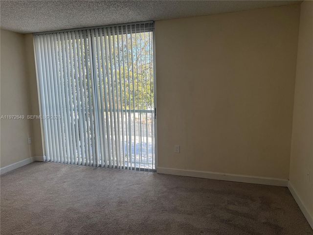 915 NW 1st Ave LTH118, Miami, FL 33136