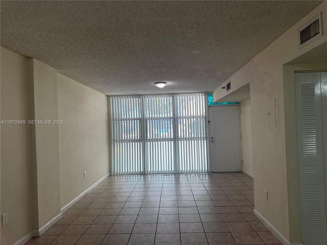 915 NW 1st Ave LTH118, Miami, FL 33136