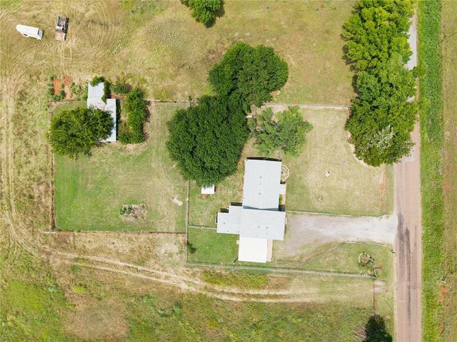 15655 Sooner Avenue, Maysville, OK 73057