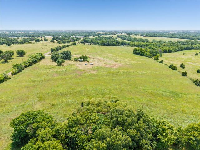 15655 Sooner Avenue, Maysville, OK 73057